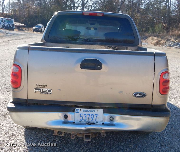 image for item FA9997 2003 Ford F150 XLT SuperCrew pickup truck