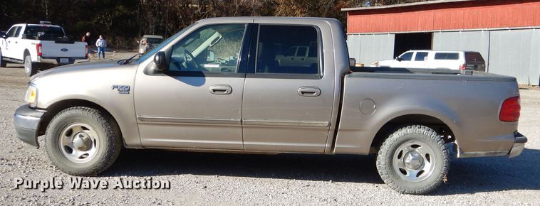 image for item FA9997 2003 Ford F150 XLT SuperCrew pickup truck