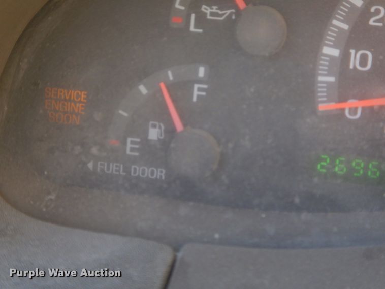 image for item FA9997 2003 Ford F150 XLT SuperCrew pickup truck