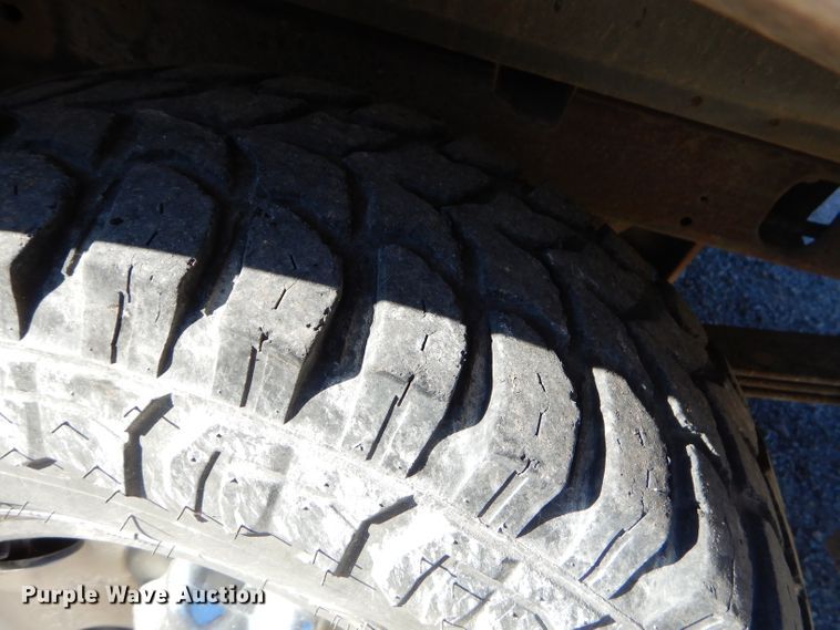 image for item FA9997 2003 Ford F150 XLT SuperCrew pickup truck