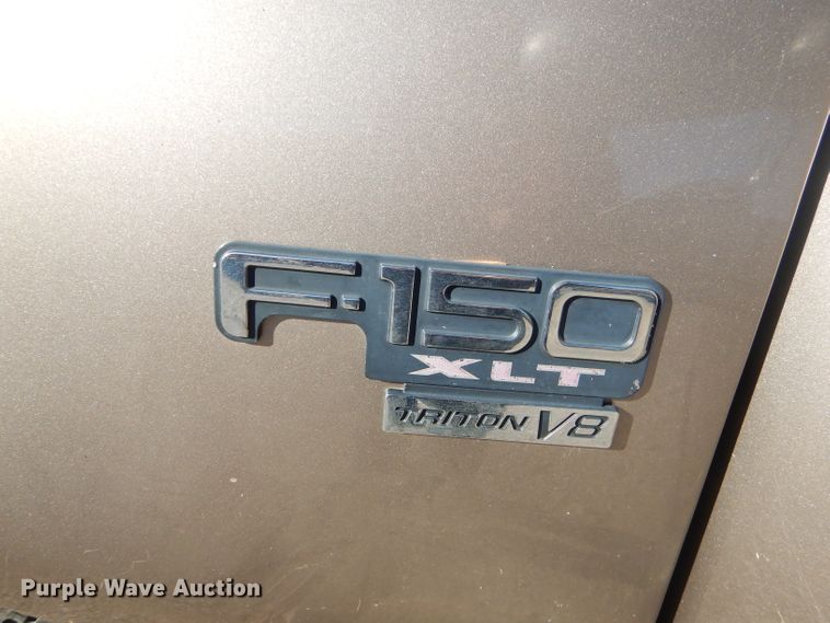 image for item FA9997 2003 Ford F150 XLT SuperCrew pickup truck