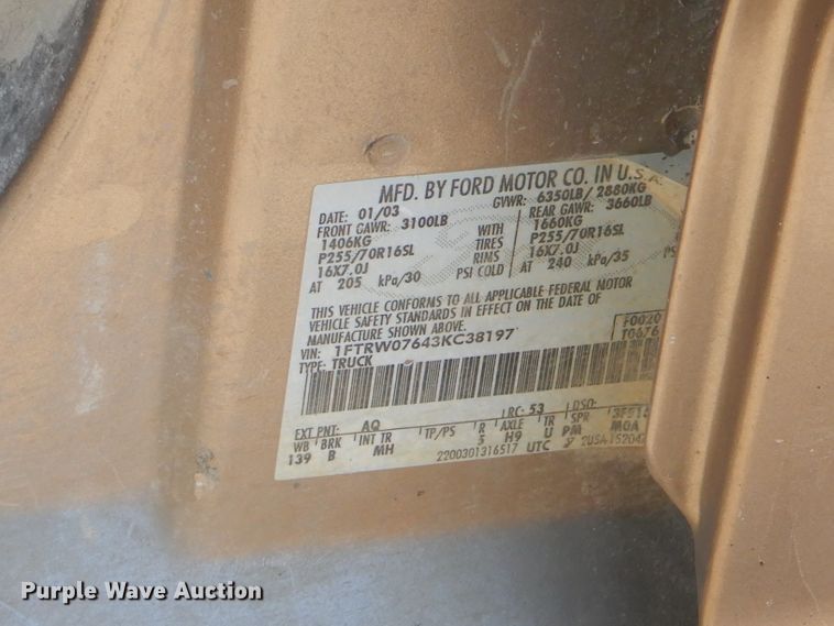 image for item FA9997 2003 Ford F150 XLT SuperCrew pickup truck