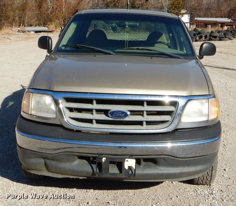 image for item FA9998 2000 Ford F150 XL SuperCab pickup truck