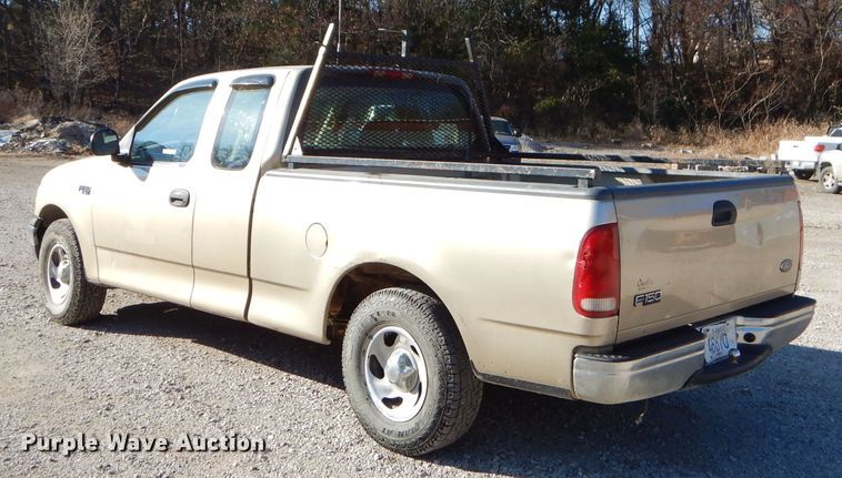 image for item FA9998 2000 Ford F150 XL SuperCab pickup truck