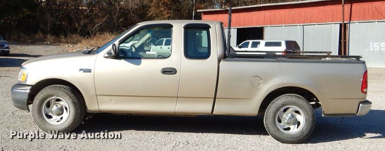 image for item FA9998 2000 Ford F150 XL SuperCab pickup truck
