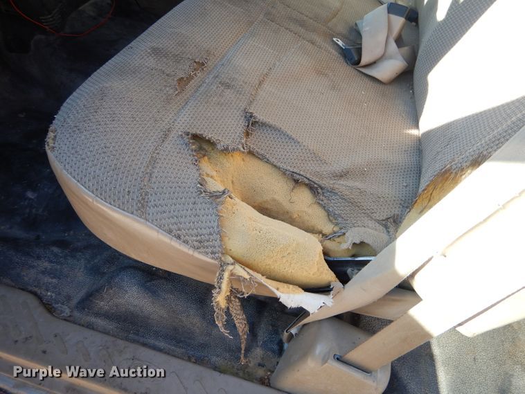 image for item FA9998 2000 Ford F150 XL SuperCab pickup truck