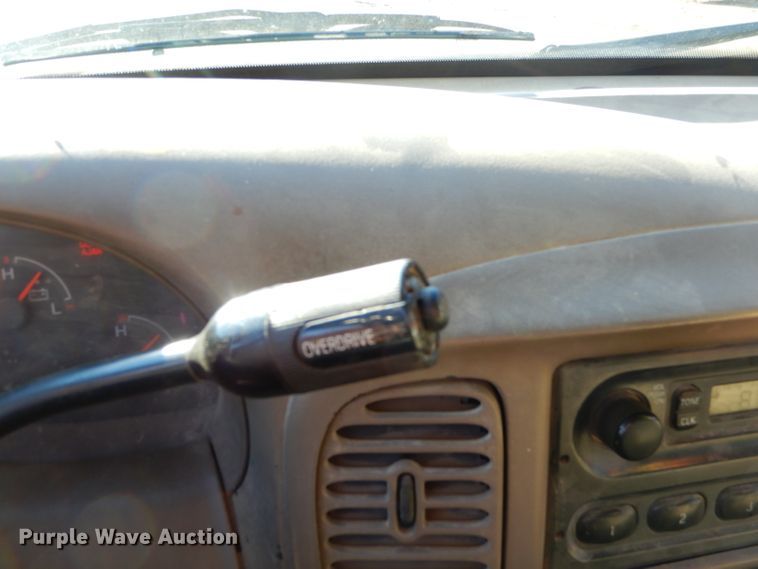 image for item FA9998 2000 Ford F150 XL SuperCab pickup truck