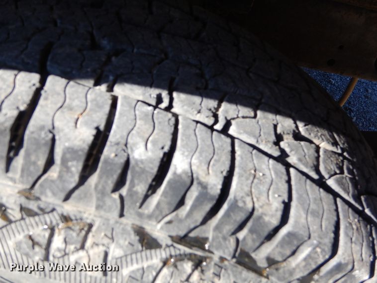 image for item FA9998 2000 Ford F150 XL SuperCab pickup truck