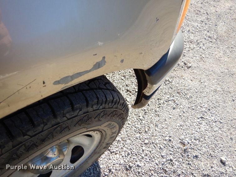 image for item FA9998 2000 Ford F150 XL SuperCab pickup truck