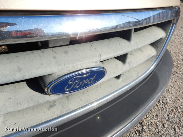 image for item FA9998 2000 Ford F150 XL SuperCab pickup truck