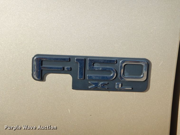 image for item FA9998 2000 Ford F150 XL SuperCab pickup truck