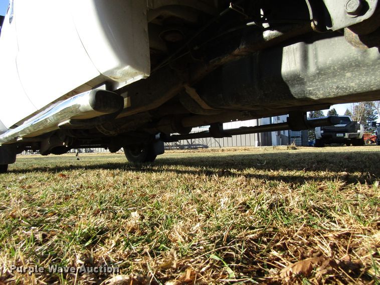 image for item FD9315 2008 Ford F450 Super Duty Crew Cab flatbed truck