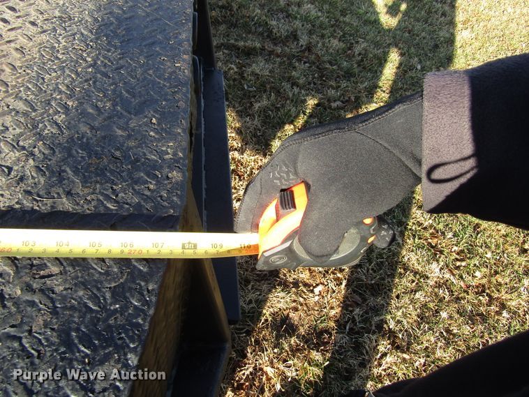 image for item FD9315 2008 Ford F450 Super Duty Crew Cab flatbed truck