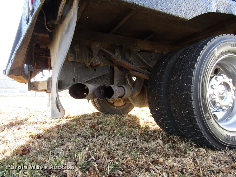 image for item FD9315 2008 Ford F450 Super Duty Crew Cab flatbed truck