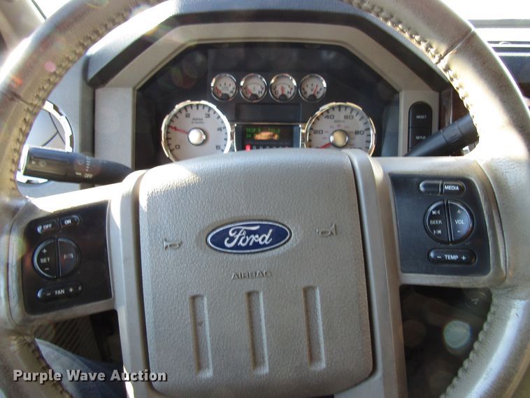 image for item FD9315 2008 Ford F450 Super Duty Crew Cab flatbed truck