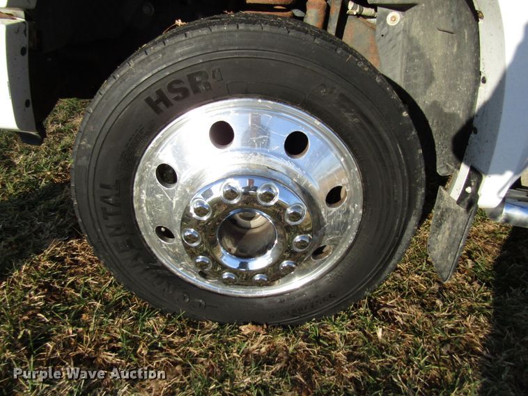 image for item FD9315 2008 Ford F450 Super Duty Crew Cab flatbed truck