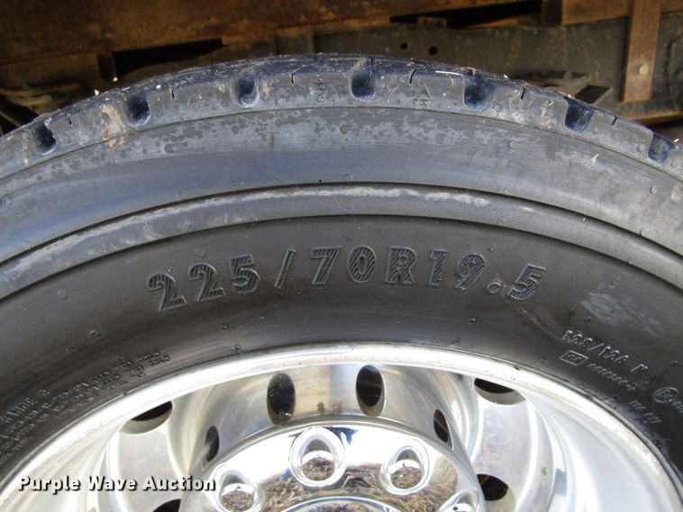 image for item FD9315 2008 Ford F450 Super Duty Crew Cab flatbed truck