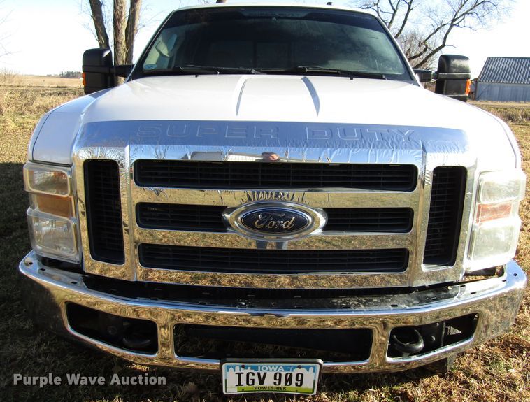 image for item FD9316 2008 Ford F250 Super Duty Crew Cab pickup truck