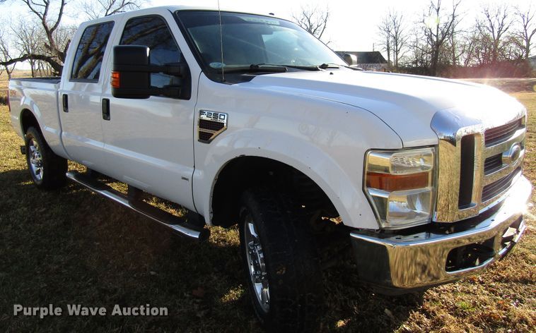 image for item FD9316 2008 Ford F250 Super Duty Crew Cab pickup truck