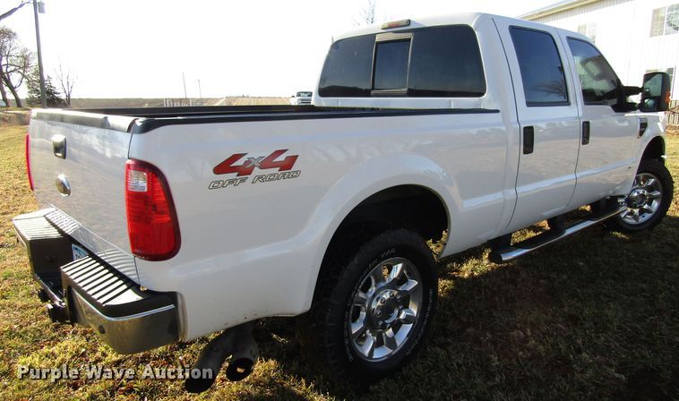 image for item FD9316 2008 Ford F250 Super Duty Crew Cab pickup truck