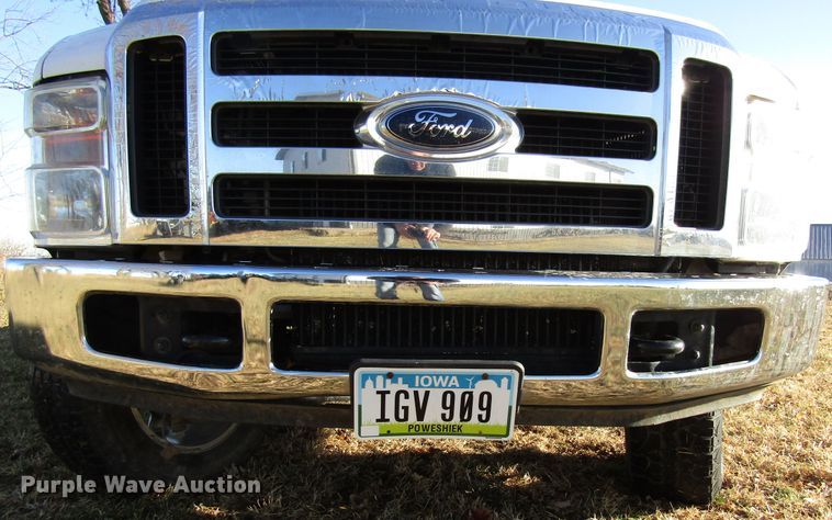 image for item FD9316 2008 Ford F250 Super Duty Crew Cab pickup truck