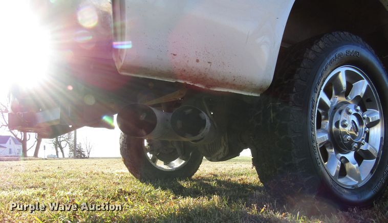 image for item FD9316 2008 Ford F250 Super Duty Crew Cab pickup truck