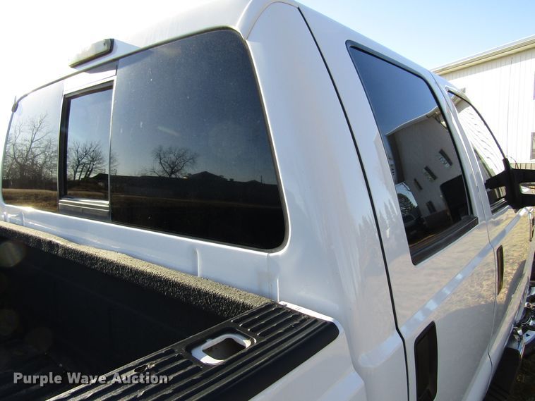 image for item FD9316 2008 Ford F250 Super Duty Crew Cab pickup truck