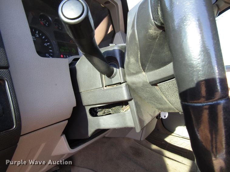 image for item FD9316 2008 Ford F250 Super Duty Crew Cab pickup truck