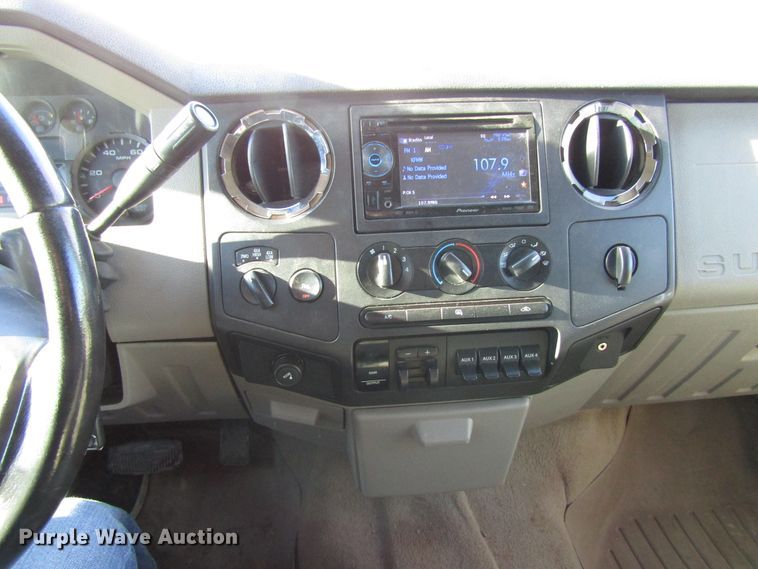 image for item FD9316 2008 Ford F250 Super Duty Crew Cab pickup truck