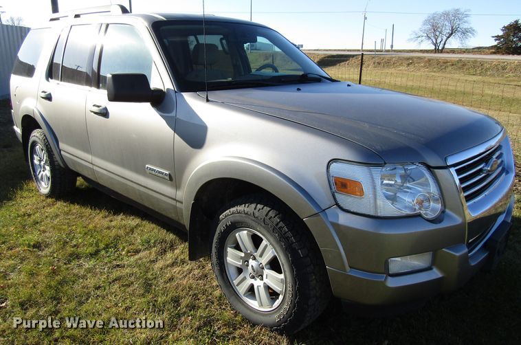 image for item FD9318 2008 Ford Explorer XLT SUV