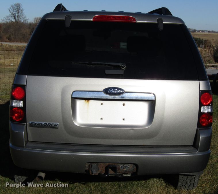 image for item FD9318 2008 Ford Explorer XLT SUV