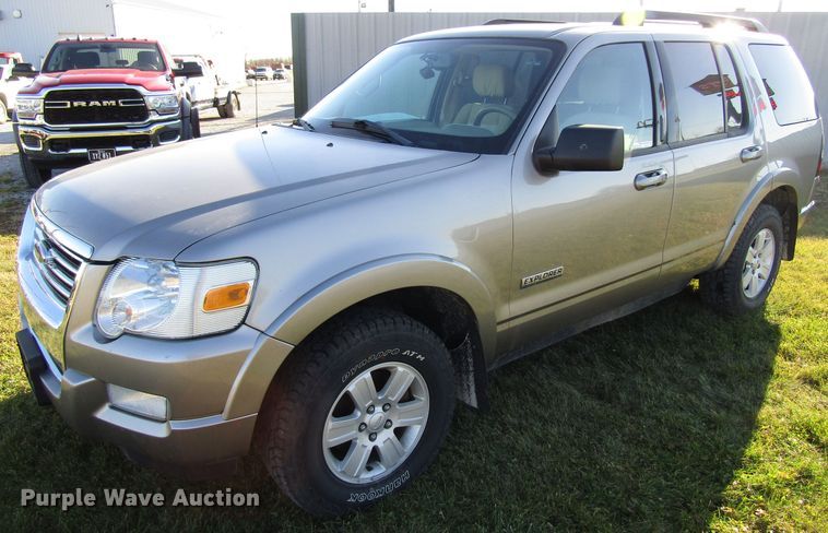 image for item FD9318 2008 Ford Explorer XLT SUV