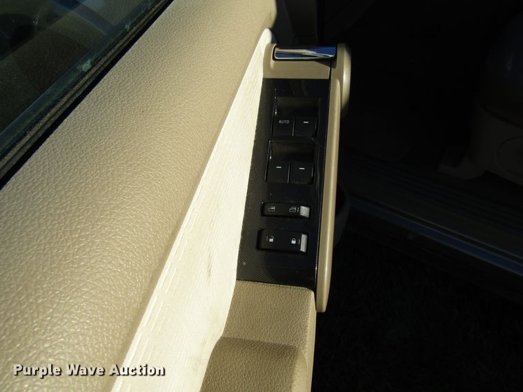 image for item FD9318 2008 Ford Explorer XLT SUV