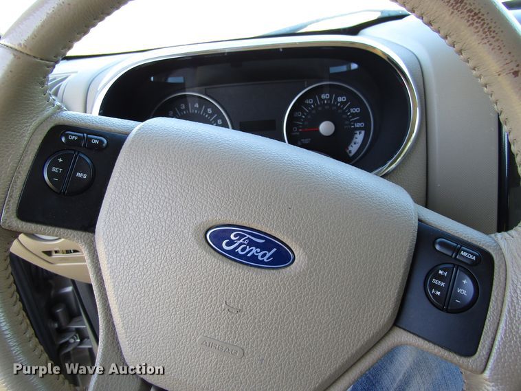image for item FD9318 2008 Ford Explorer XLT SUV