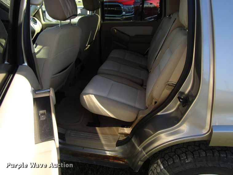 image for item FD9318 2008 Ford Explorer XLT SUV
