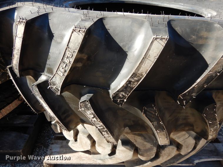 image for item FD9597 (2) Firestone 16.9-30 tires