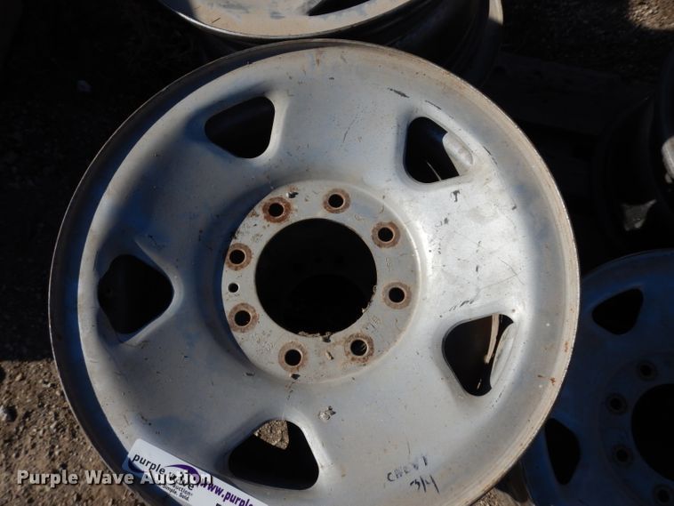 image for item FD9599 (7) Chevrolet 2500 wheels
