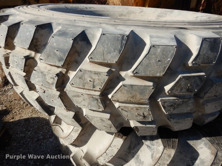 image for item FD9600 (2) tires