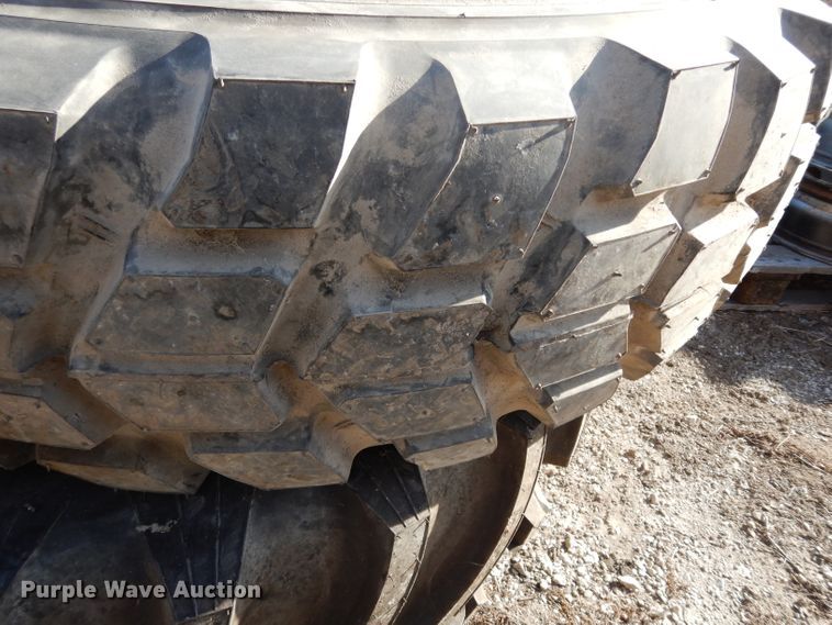 image for item FD9600 (2) tires