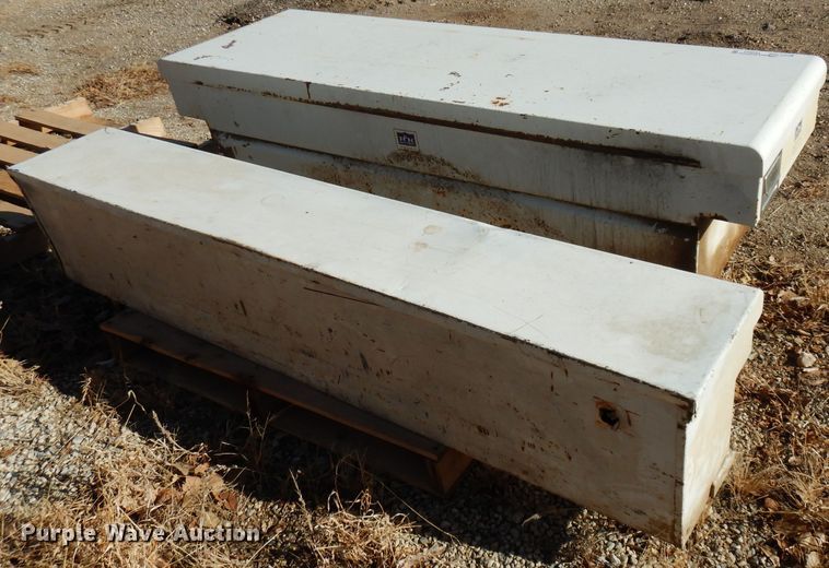 image for item FD9605 (2) toolboxes