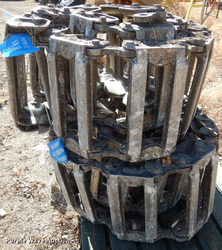 image for item FD9606 Steel skid steer tracks