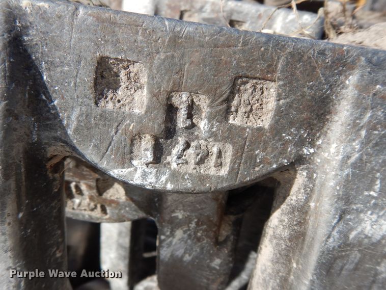 image for item FD9606 Steel skid steer tracks