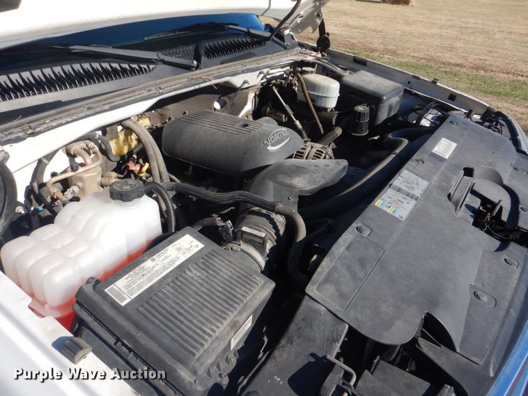 image for item FF9109 2006 Chevrolet Silverado 2500HD Ext. Cab pickup truck