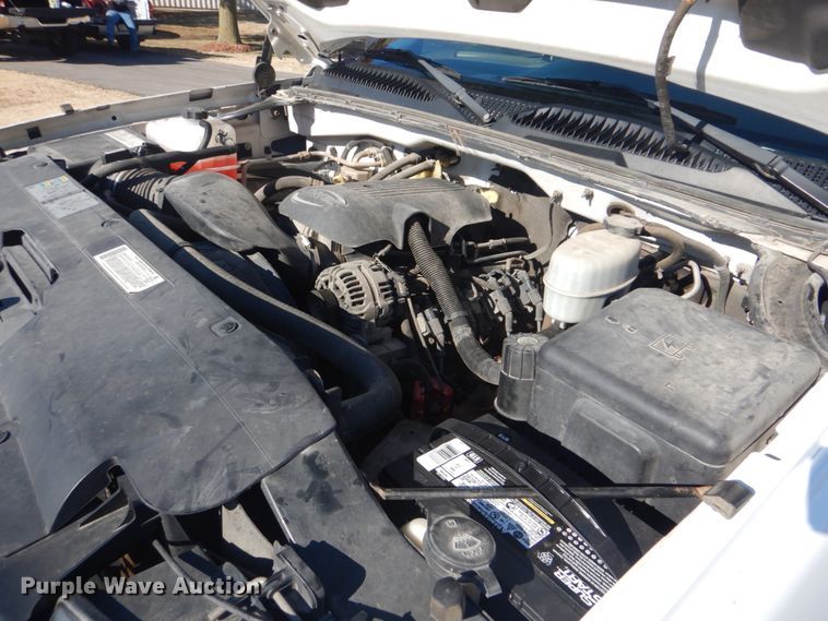 image for item FF9109 2006 Chevrolet Silverado 2500HD Ext. Cab pickup truck