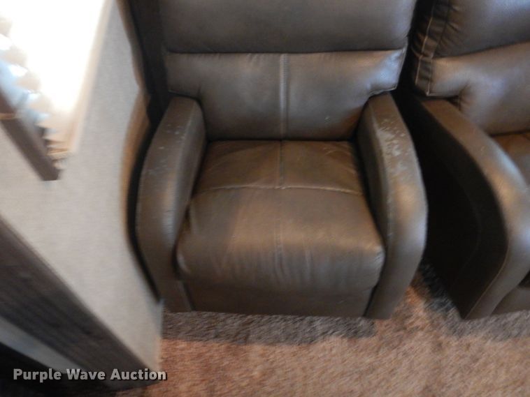 image for item FF9161 2014 Dutchmen Kodiak camper