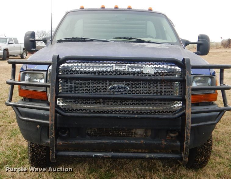 image for item FF9183 1999 Ford F350 Super Duty bale bed pickup truck