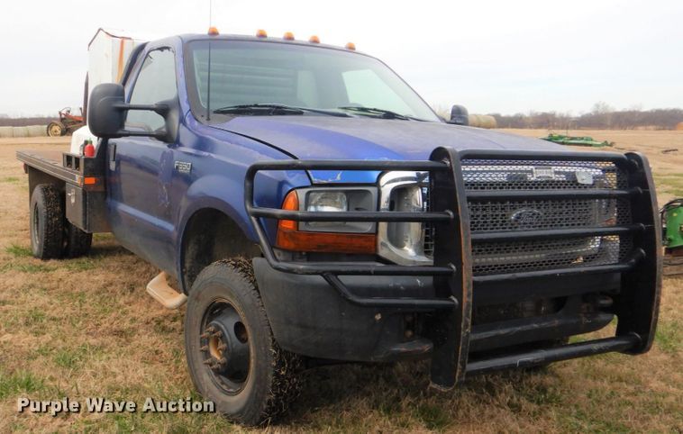 image for item FF9183 1999 Ford F350 Super Duty bale bed pickup truck