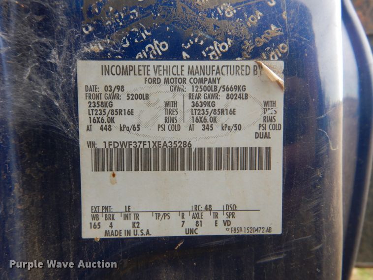 image for item FF9183 1999 Ford F350 Super Duty bale bed pickup truck