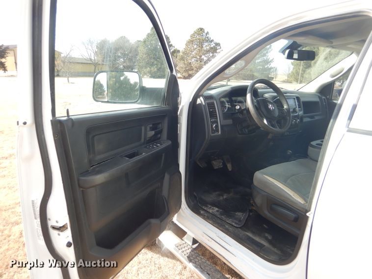 image for item FG9873 2014 Dodge Ram 2500 ST Crew Cab pickup truck