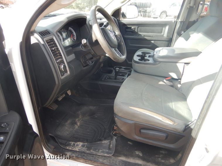 image for item FG9873 2014 Dodge Ram 2500 ST Crew Cab pickup truck